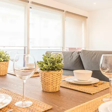 5 Star Riverside Apartment, A/c, Netflix & Parking Appartement