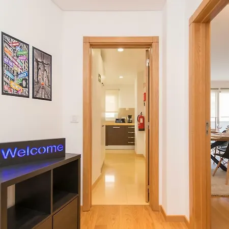 5 Star Riverside Apartment, A/c, Netflix & Parking * Cruz Quebrada